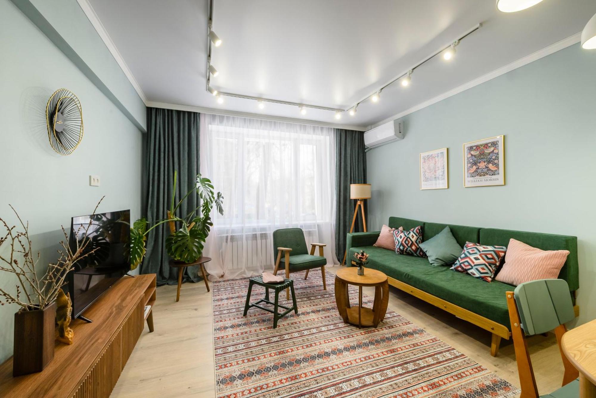 Mid-Century Charm Apartments В Центре Алматы Exteriér fotografie