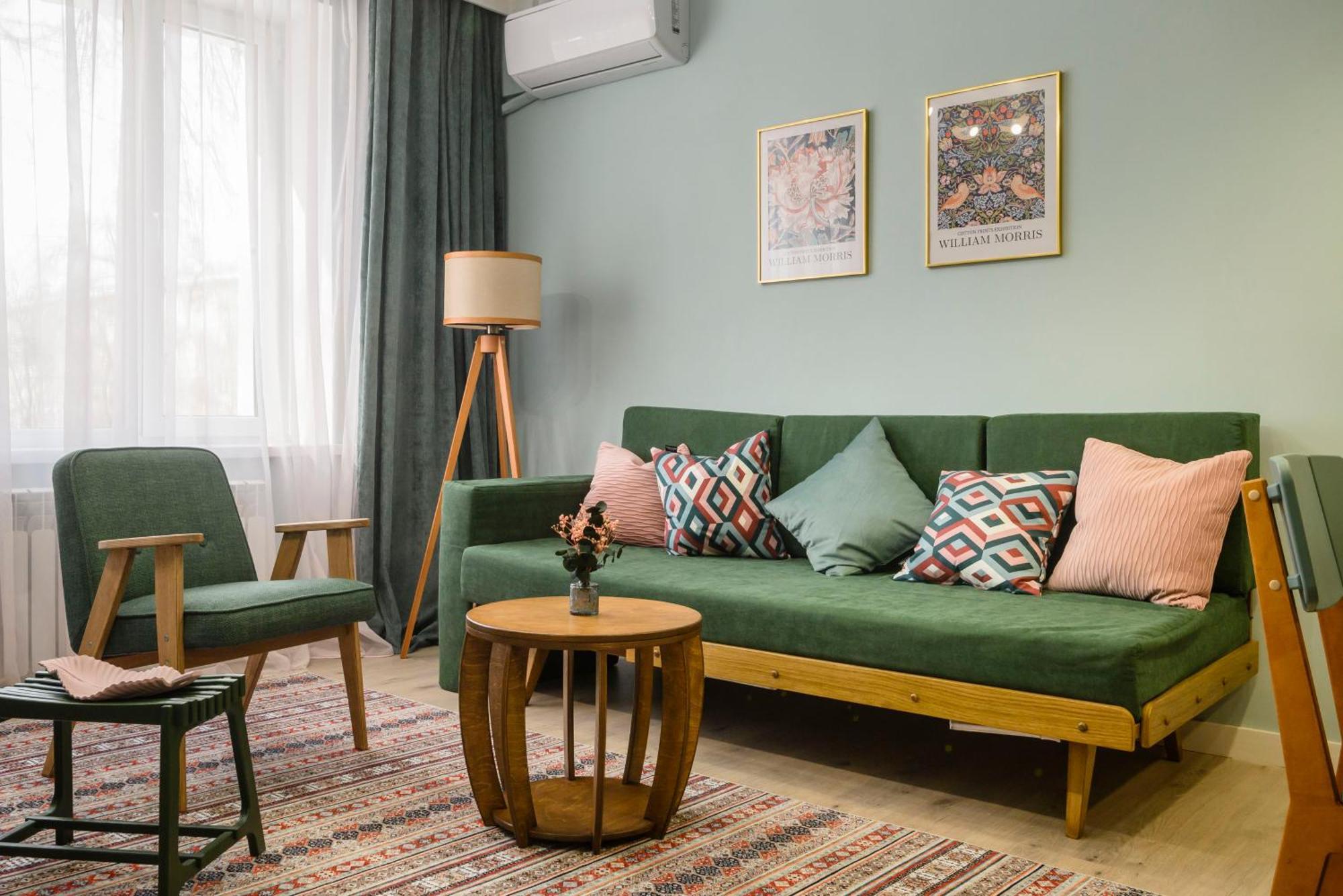 Mid-Century Charm Apartments В Центре Алматы Exteriér fotografie