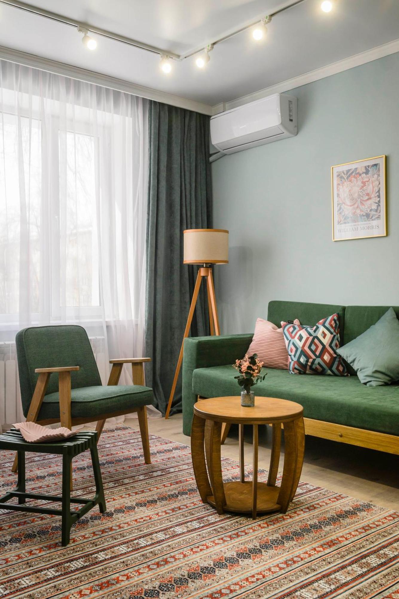 Mid-Century Charm Apartments В Центре Алматы Exteriér fotografie