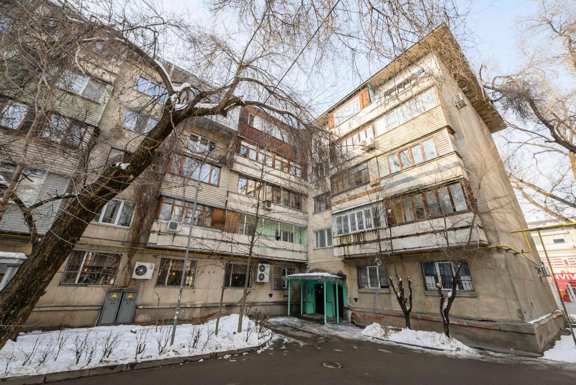 Mid-Century Charm Apartments В Центре Алматы Exteriér fotografie