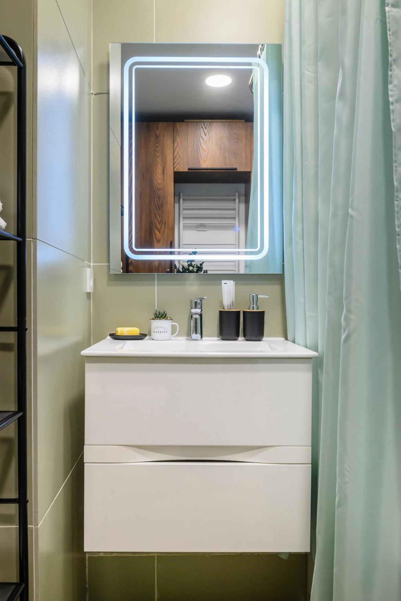 Mid-Century Charm Apartments В Центре Алматы Exteriér fotografie