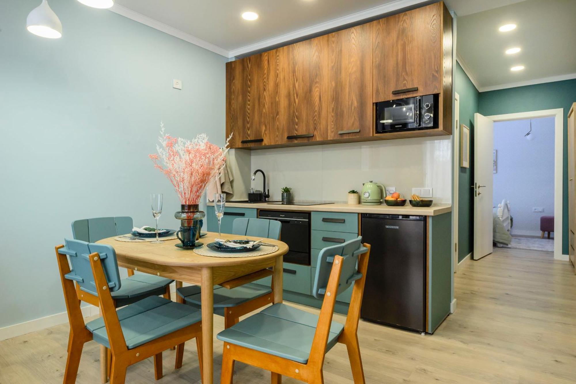Mid-Century Charm Apartments В Центре Алматы Exteriér fotografie